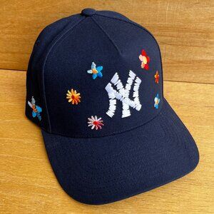 MITCHELL & NESS MLB NEW YORK YANKEES YARN FLOWERS SNAPBACK HAT Structured NEW
